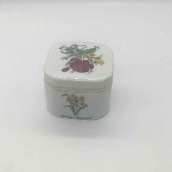 Vintage floral rose porcelain vanity jar trinket box Japan Bulgarian powder - Picture 11 of 11
